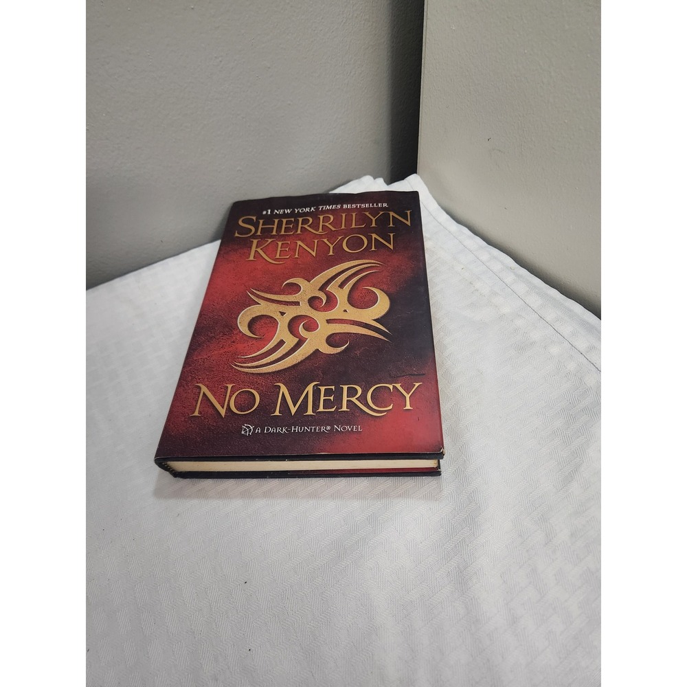 No Mercy Sherrilyn Kenyon Dark-Hunter Novel Hardcover Paranormal Romance Book